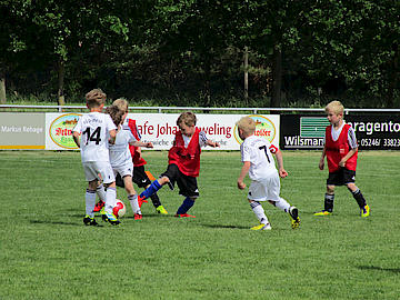 Der Ball bleibt in unseren Reihen.
